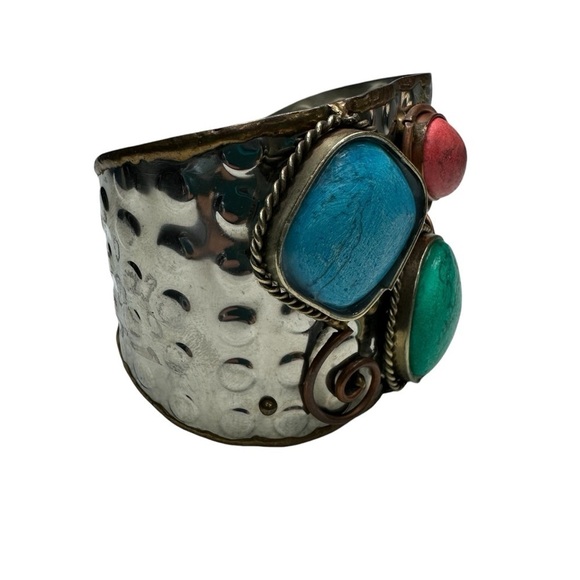 Navajo Inspired Three Stone Wide Cuff Silver Bracelet - Picture 4 of 10
